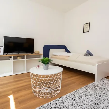 Fullhouse - Halle - R6 Apartments - Smarttv - Nespresso Exterior photo